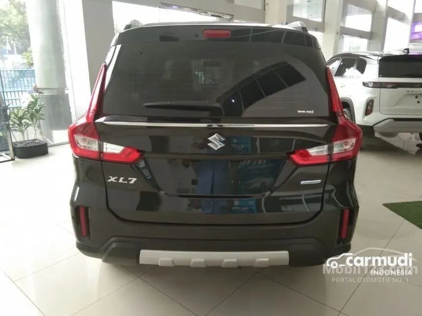 Jual Mobil Suzuki XL7 2024 ALPHA Hybrid 1.5 di Banten Automatic Wagon Hitam Rp 241.750.000