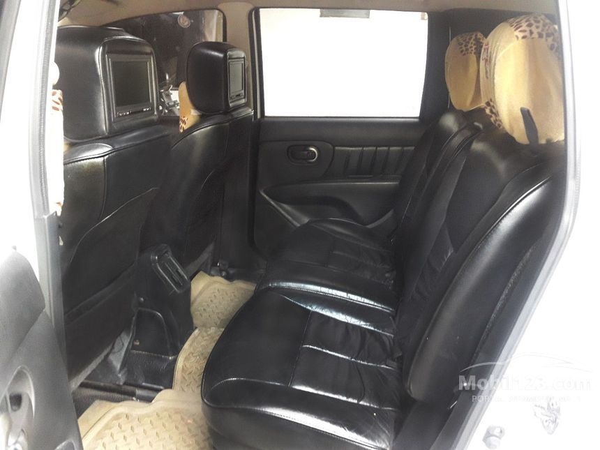 Jual Mobil Nissan Grand Livina 2011 Highway Star 1.5 di 