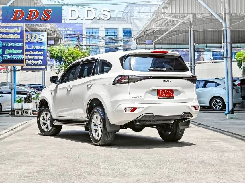 2024 Isuzu MU-X Active SUV