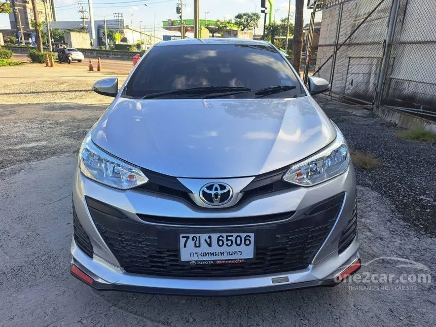 2018 Toyota YARIS E Hatchback