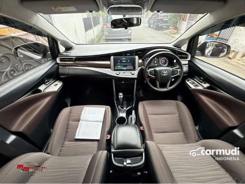 2021 Toyota Kijang Innova V MPV