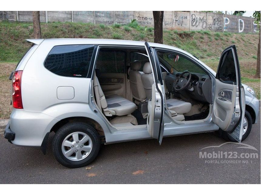 2009 Toyota Avanza G MPV