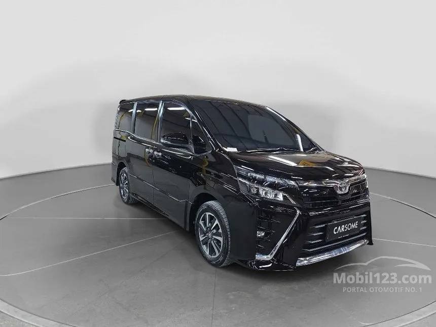 2018 Toyota Voxy MPV