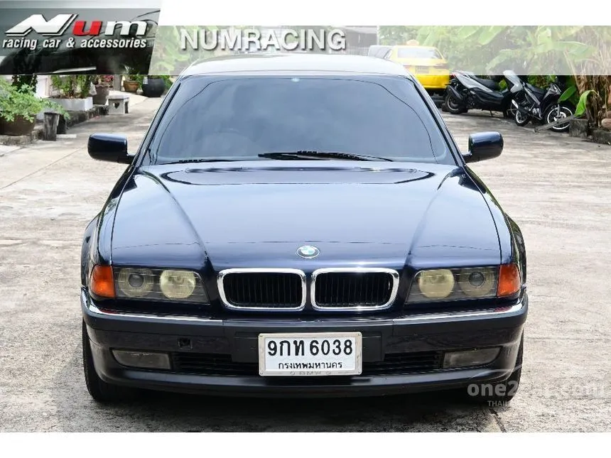 2000 BMW 730iL Sedan