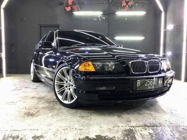  BMW  3 Series E46  Mobil  Bekas Baru  dijual di Indonesia 