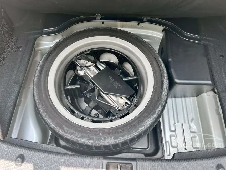 2013 Mercedes-Benz C200 CGI BlueEFFICIENCY Sedan