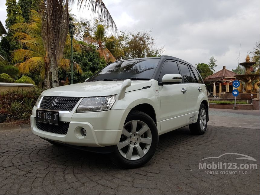 Suzuki grand vitara 2011