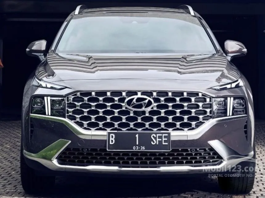 Jual Mobil Hyundai Santa Fe 2023 CRDi Signature 2.2 di DKI Jakarta Automatic SUV Hitam Rp 706.000.000