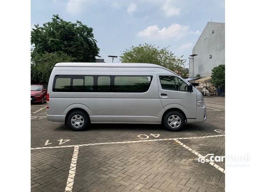 2026 Toyota Hiace Commuter Van