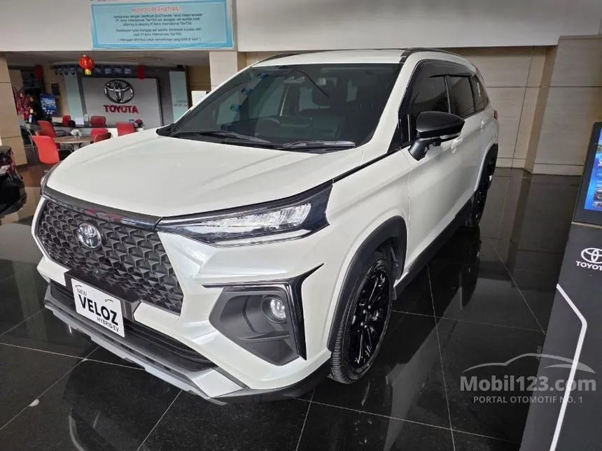 2026 Toyota Veloz Q HEV (Premium Color) MPV