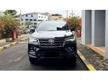 2024 Toyota Fortuner 2.8 GR Sport 4X2 SUV hitam km 14 ribuan pajak panjang tangan pertama dari baru