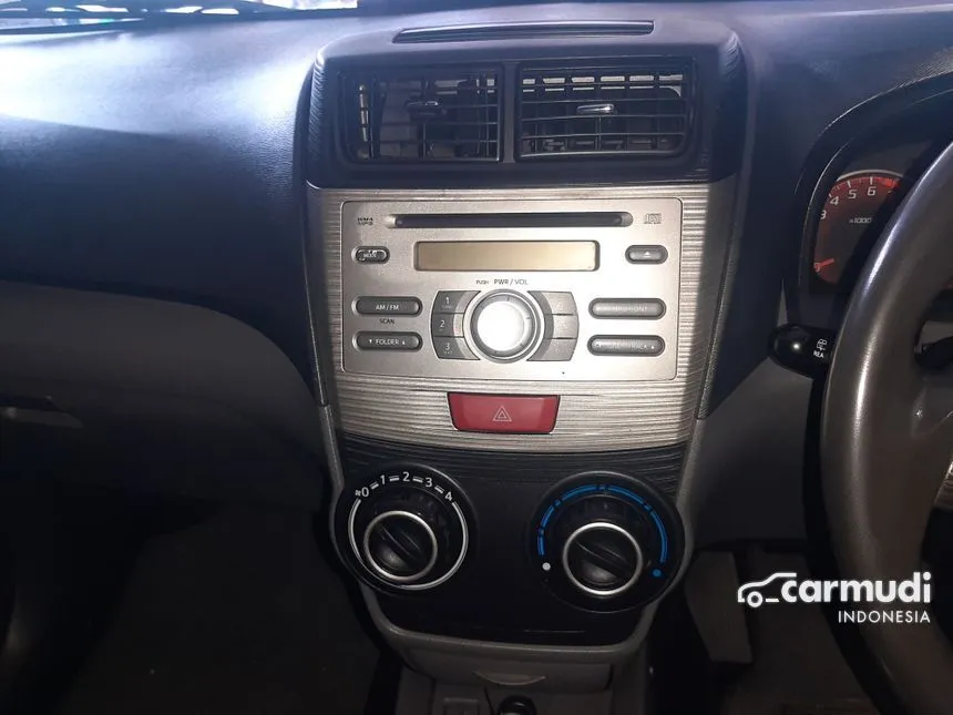 2012 Toyota Avanza Veloz MPV