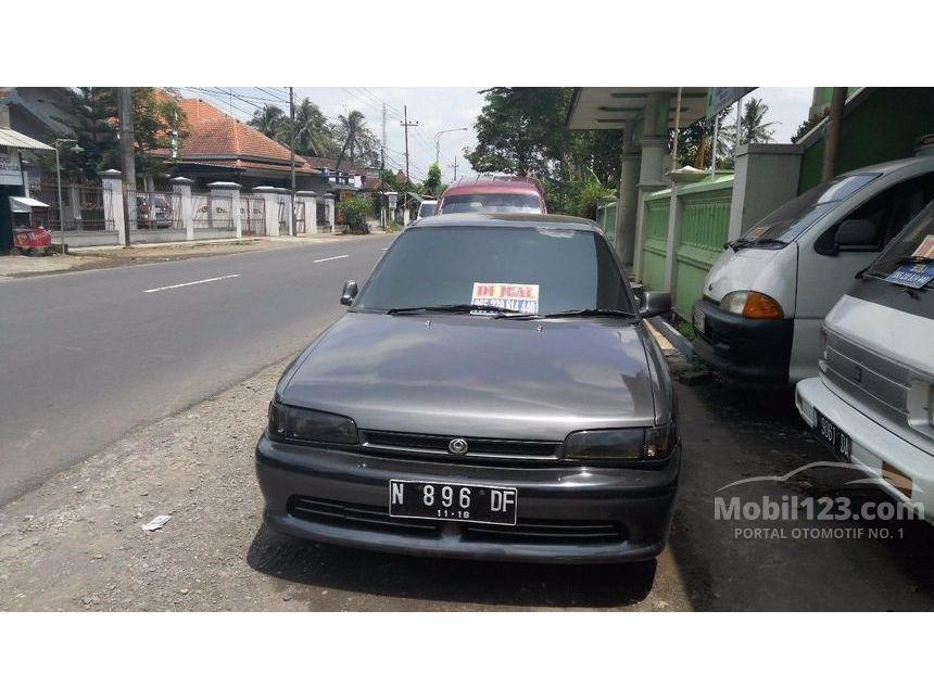 Jual Mobil  Mazda  323 1995 Interplay  MT 1 6 di Jawa Timur 