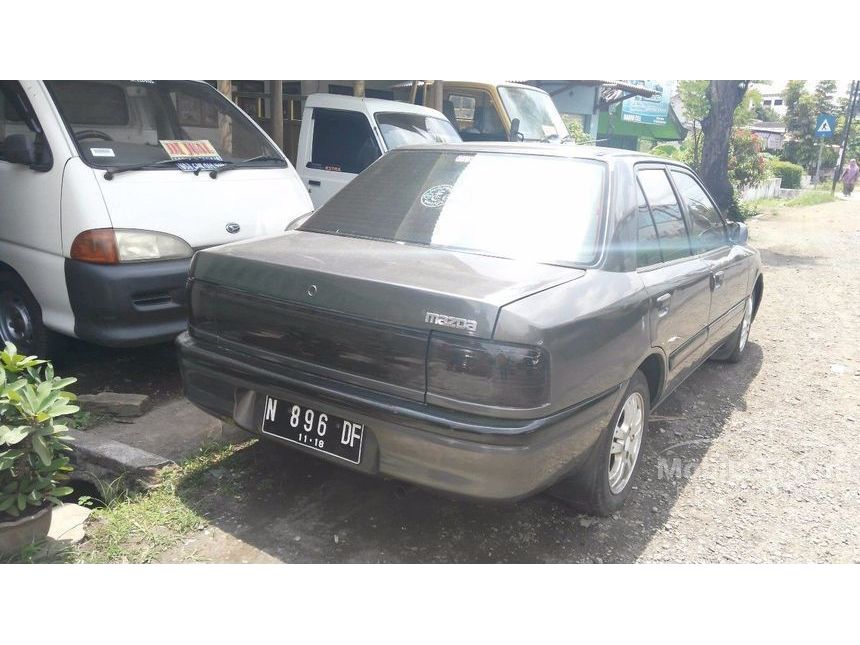 Jual Mobil  Mazda  323 1995 Interplay  MT 1 6 di Jawa Timur 