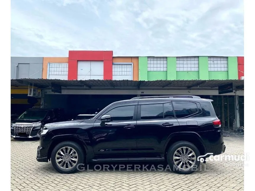 2024 Toyota Land Cruiser 300 VX-R SUV