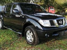 2013 Nissan Navara 2.5 Base Spec Pickup Truck