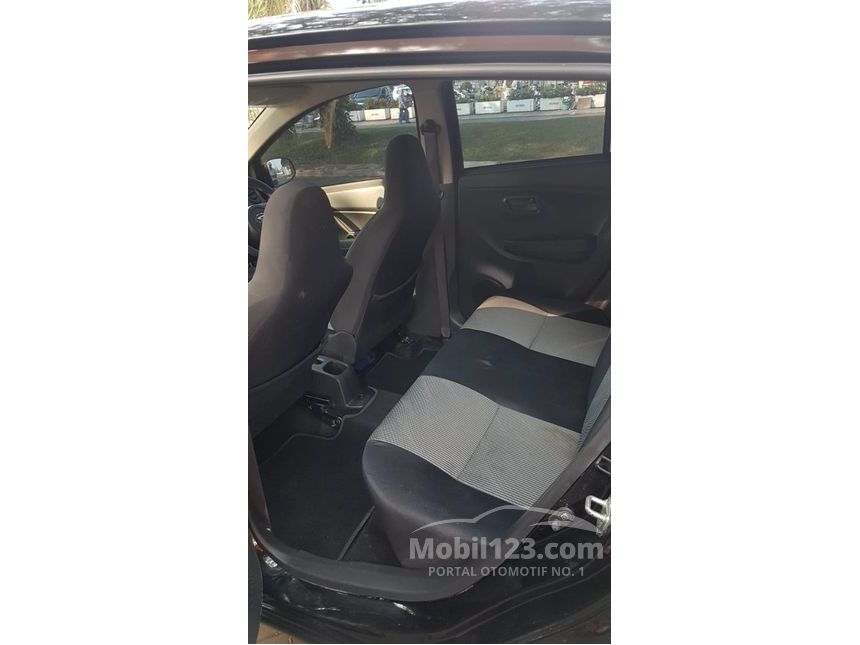 2018 Daihatsu Ayla M Hatchback