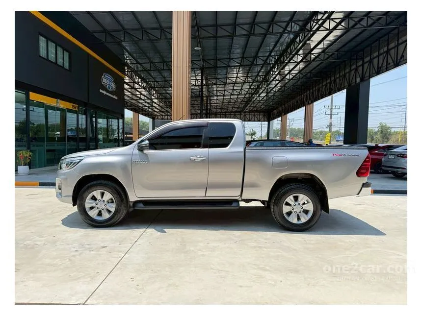2018 Toyota HILUX REVO E Plus Prerunner Smart Cab Pickup