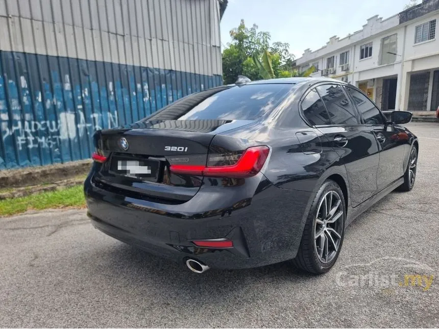 2022 BMW 320i Sport Sedan