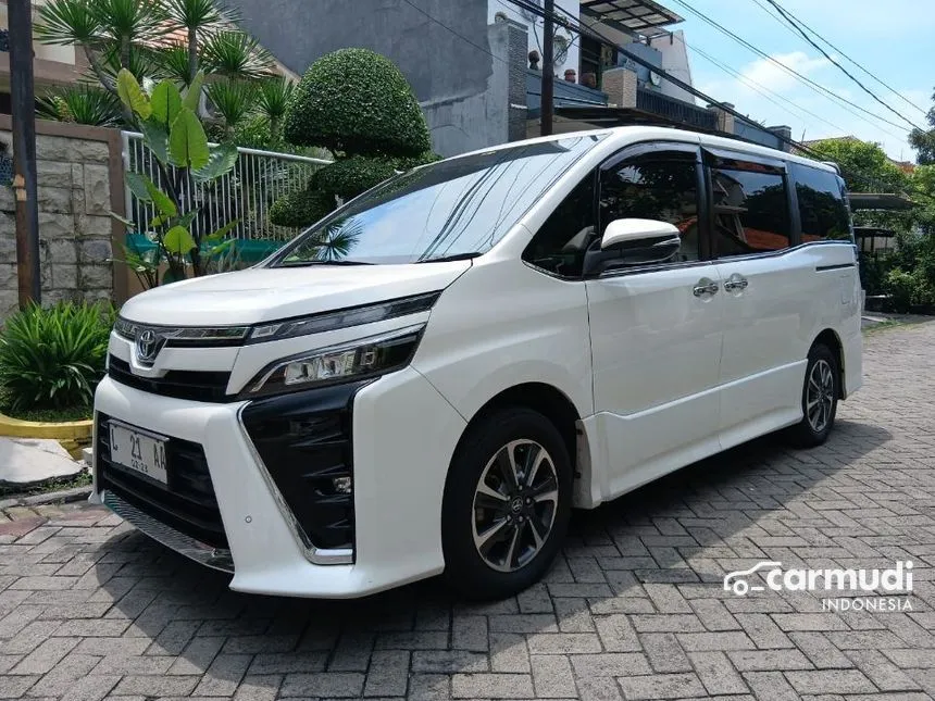 2017 Toyota Voxy MPV