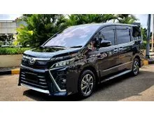 2019 Toyota Voxy 2.0 Wagon Black On Black - LIKE NEW - PERFECT CONDITION - READY TO USE - NO KENDALA SIAP PAKAI