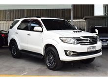 2015 Toyota Fortuner 2.5 (ปี 12-15) V SUV