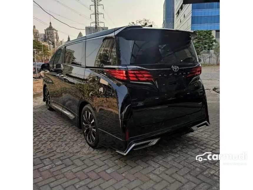 2024 Toyota Alphard HEV MPV