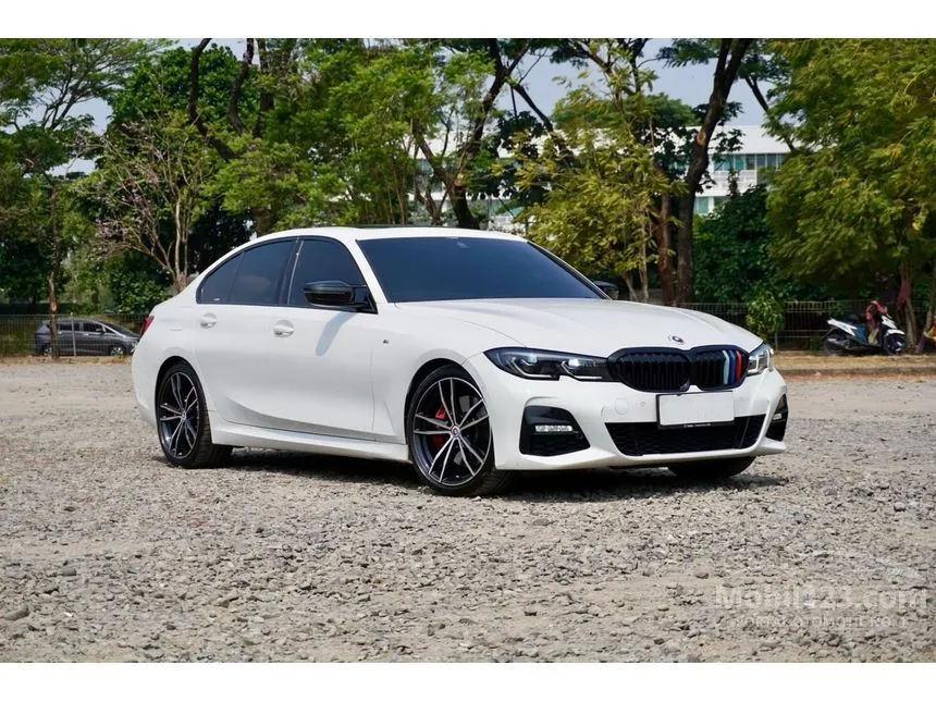 2022 BMW 330i M Sport Sedan