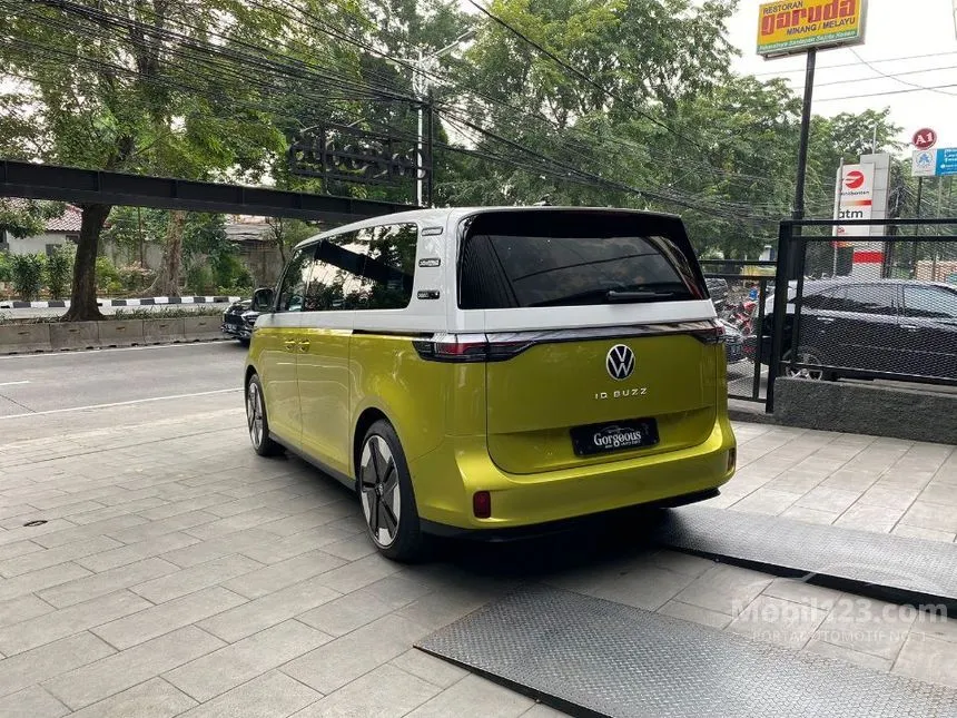 2024 Volkswagen ID. Buzz Life Van