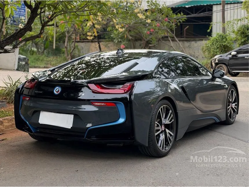 2015 BMW i8 Coupe