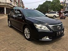 Toyota All New Camry 2.5 V 2012 AT black , Like new , TERPERCAYA dan BERGARANSI