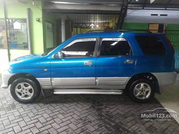 Daihatsu Taruna  Mobil  bekas  dijual  di Jawa Timur 