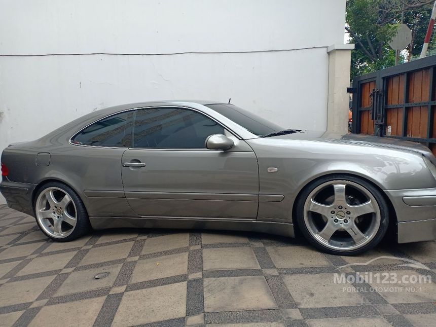 1998 Mercedes-Benz CLK230 2.3 Automatic Others