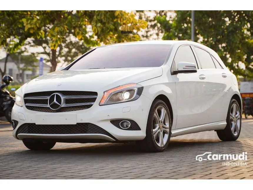 2013 Mercedes-Benz A200 Urban Hatchback