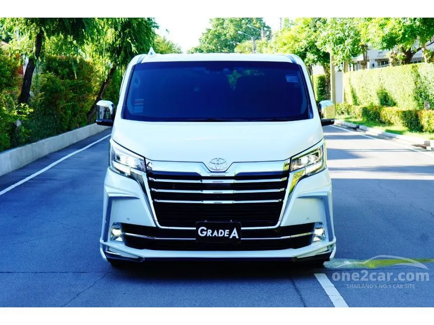 2020 Toyota Majesty Grande Van