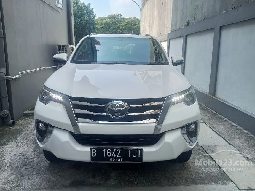 Jual Mobil Toyota Fortuner 2019 VRZ 2.4 di DKI Jakarta Automatic SUV Putih Rp 402.000.000