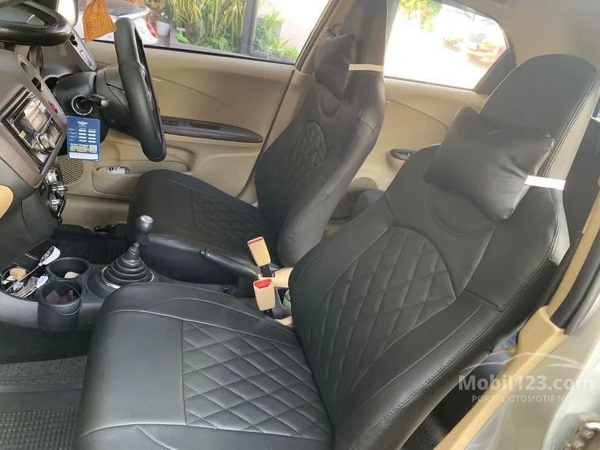 2013 Honda Brio E Hatchback