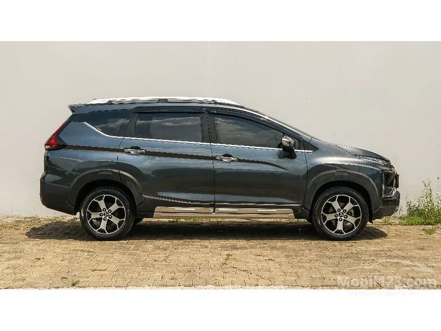 2022 Mitsubishi Xpander Cross MPV