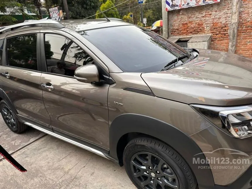 Jual Mobil Suzuki XL7 2024 ALPHA Hybrid 1.5 di Jawa Barat Automatic Wagon Abu