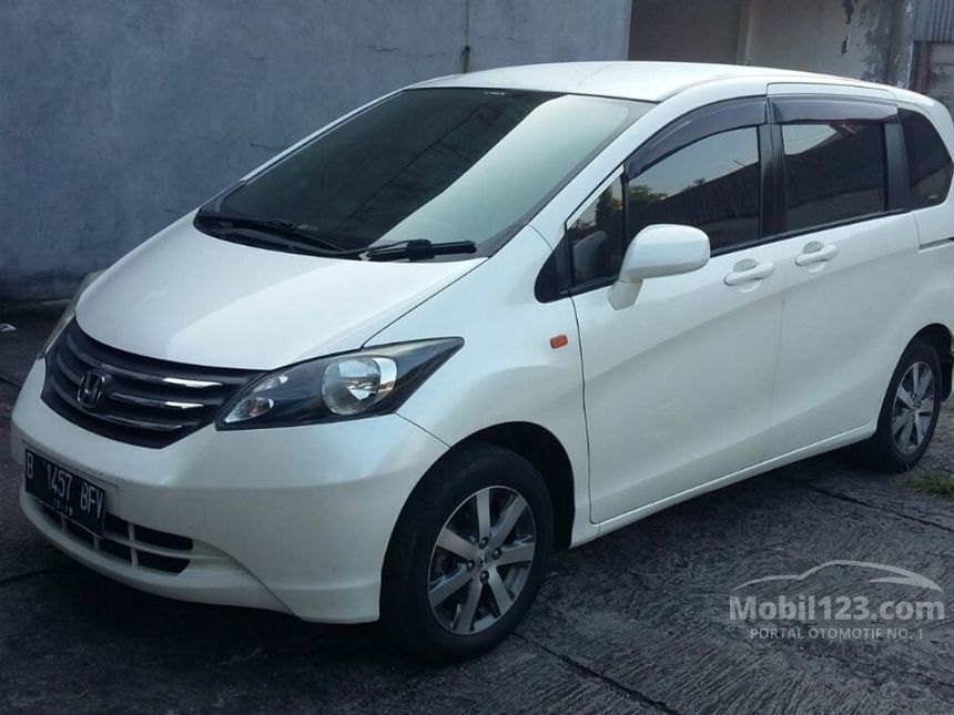 Jual Mobil Honda Freed 2009 1.5 1.5 Di Jawa Barat Automatic MPV Putih ...