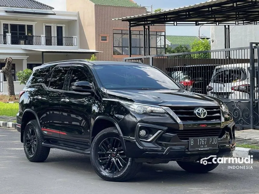 2020 Toyota Fortuner VRZ TRD 4X2 SUV