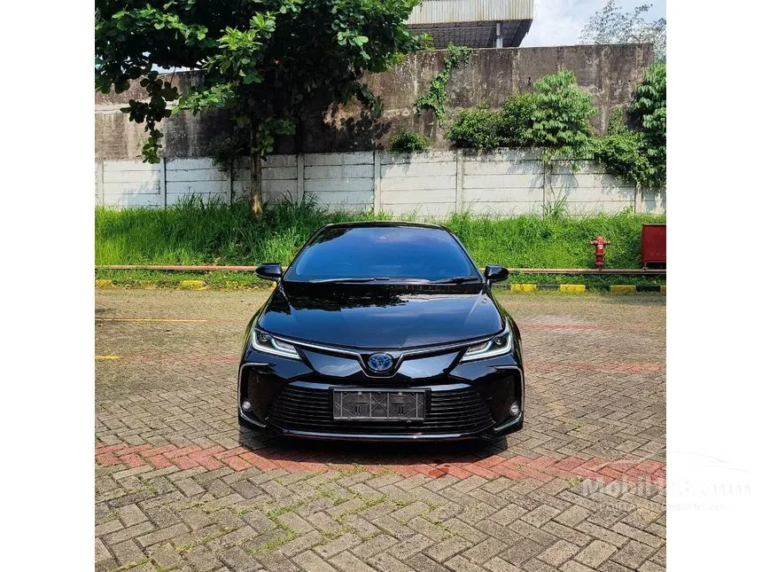 2022 Toyota Corolla Altis Hybrid Sedan