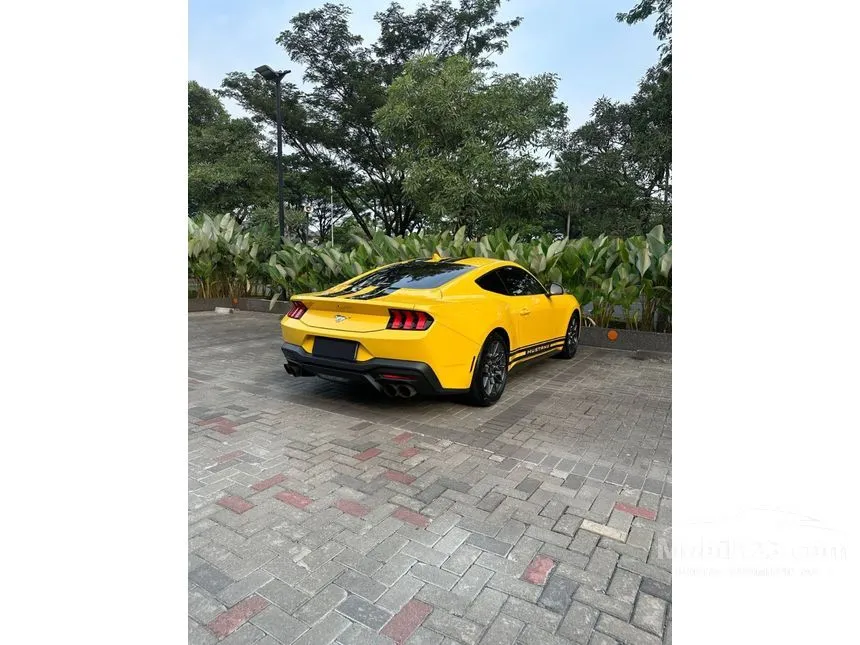 2025 Ford Mustang EcoBoost Fastback