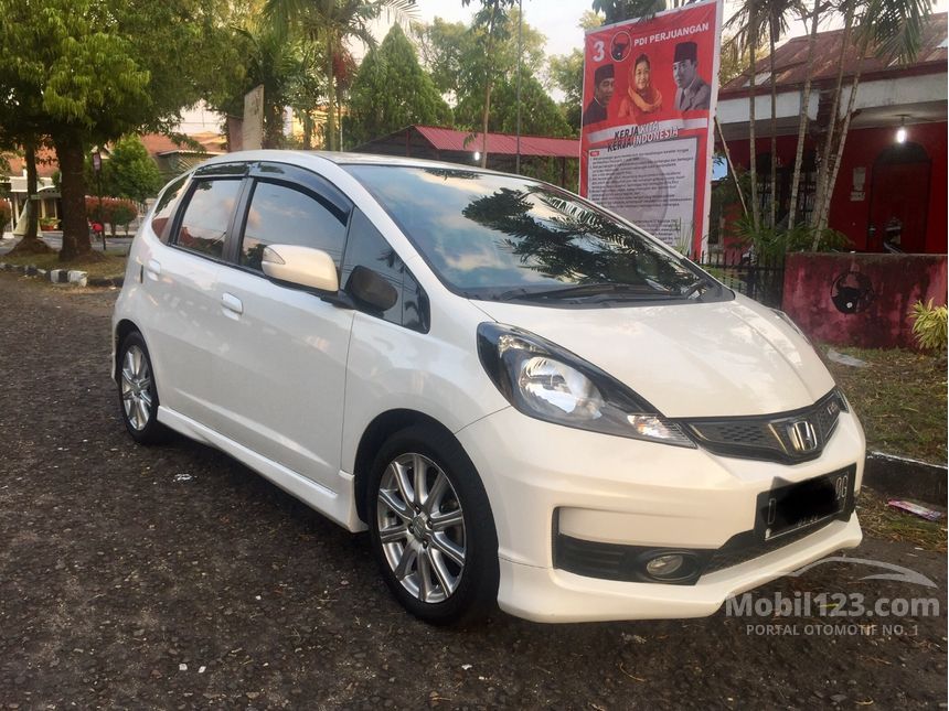 Jual Mobil  Honda  Jazz  2013 RS 1 5 di Sumatera  Barat  