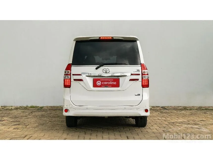 2017 Toyota NAV1 V Limited MPV