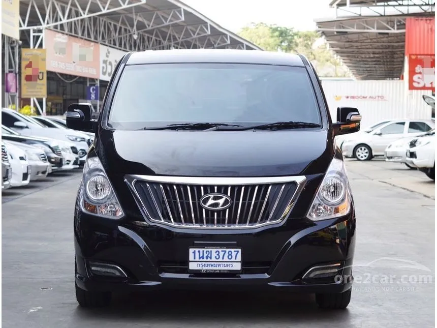 2017 Hyundai H-1 Elite Plus Van