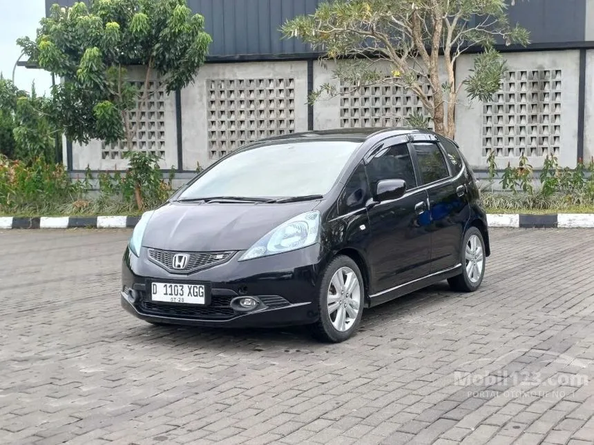 Jual Mobil Honda Jazz 2010 1.5 di Jawa Barat Automatic Hatchback Hitam Rp 115.000.000