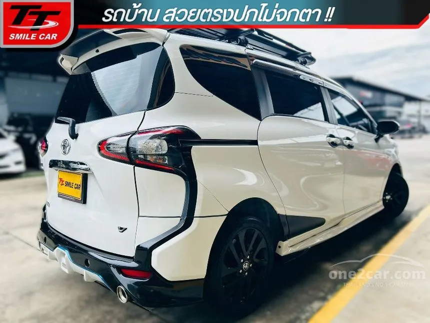 2021 Toyota SIENTA V Wagon