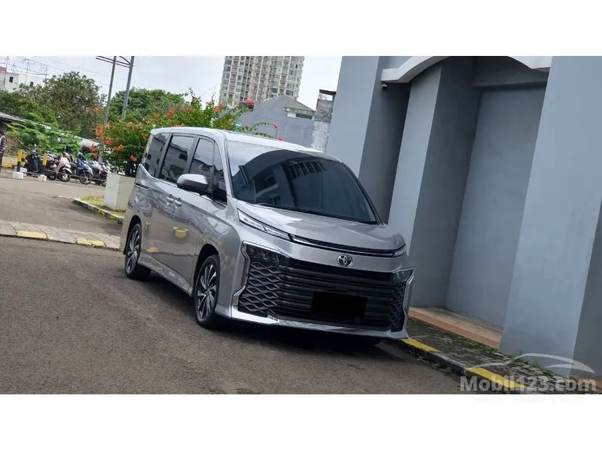 2024 Toyota Voxy (Non Premium Color) MPV