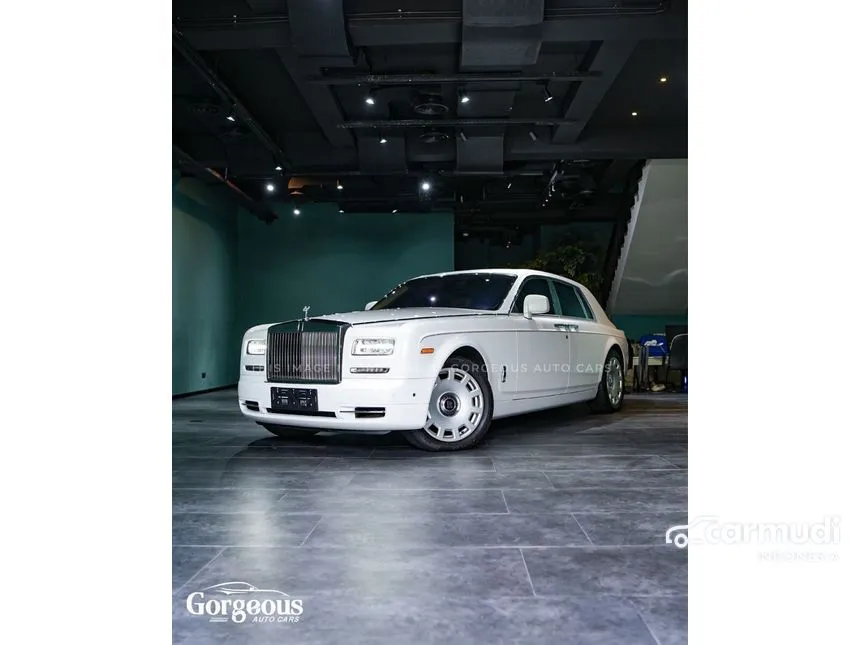 2013 Rolls-Royce Phantom V12 Sedan